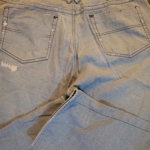 Men's Jeans - Picture 2 of 3